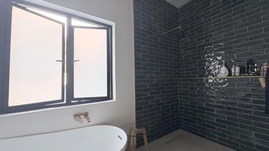 To Let 3 Bedroom Property for Rent in Claremont Western Cape